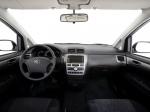 Toyota Avensis Verso 2003 года